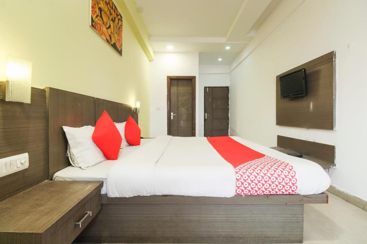 Oyo 67810 Hotel Lals Inn Agra  Εξωτερικό φωτογραφία