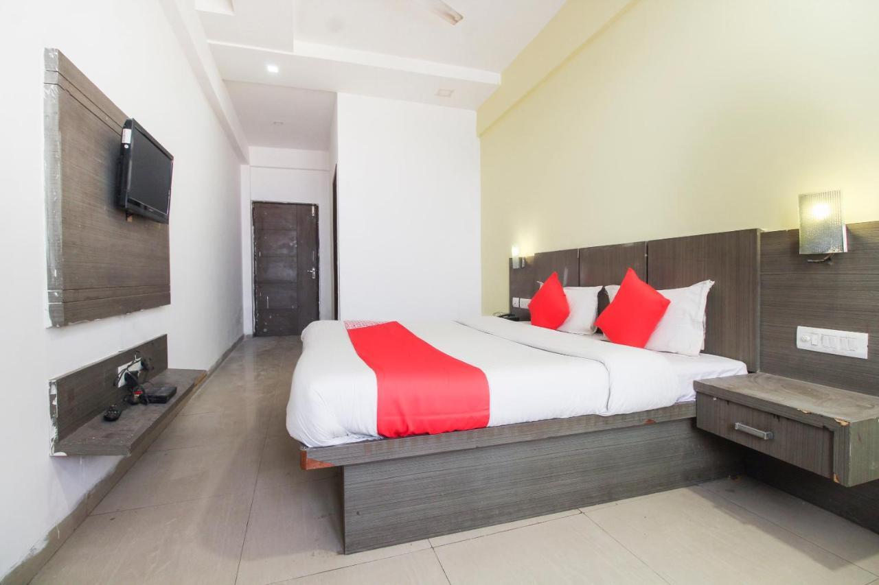 Oyo 67810 Hotel Lals Inn Agra  Εξωτερικό φωτογραφία